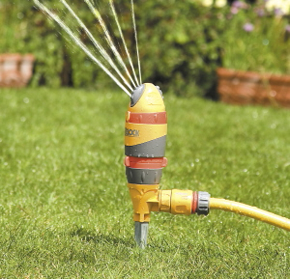 Hozelock Aquastorm Garden Sprinkler 360 2n1 Spike Garden and